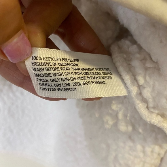 Workshop  women’s Cozy Winter Sherpa Teddy sweater - White size medium - Picture 5 of 9